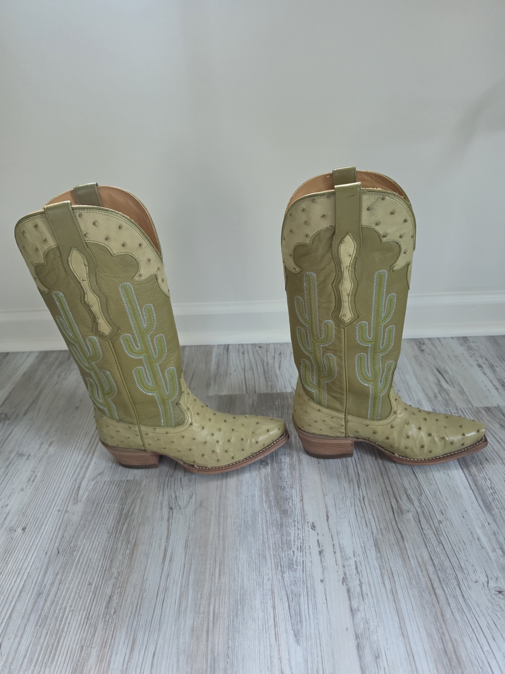 Women’s Green Ostrich Tecovas - Picture 3 of 5